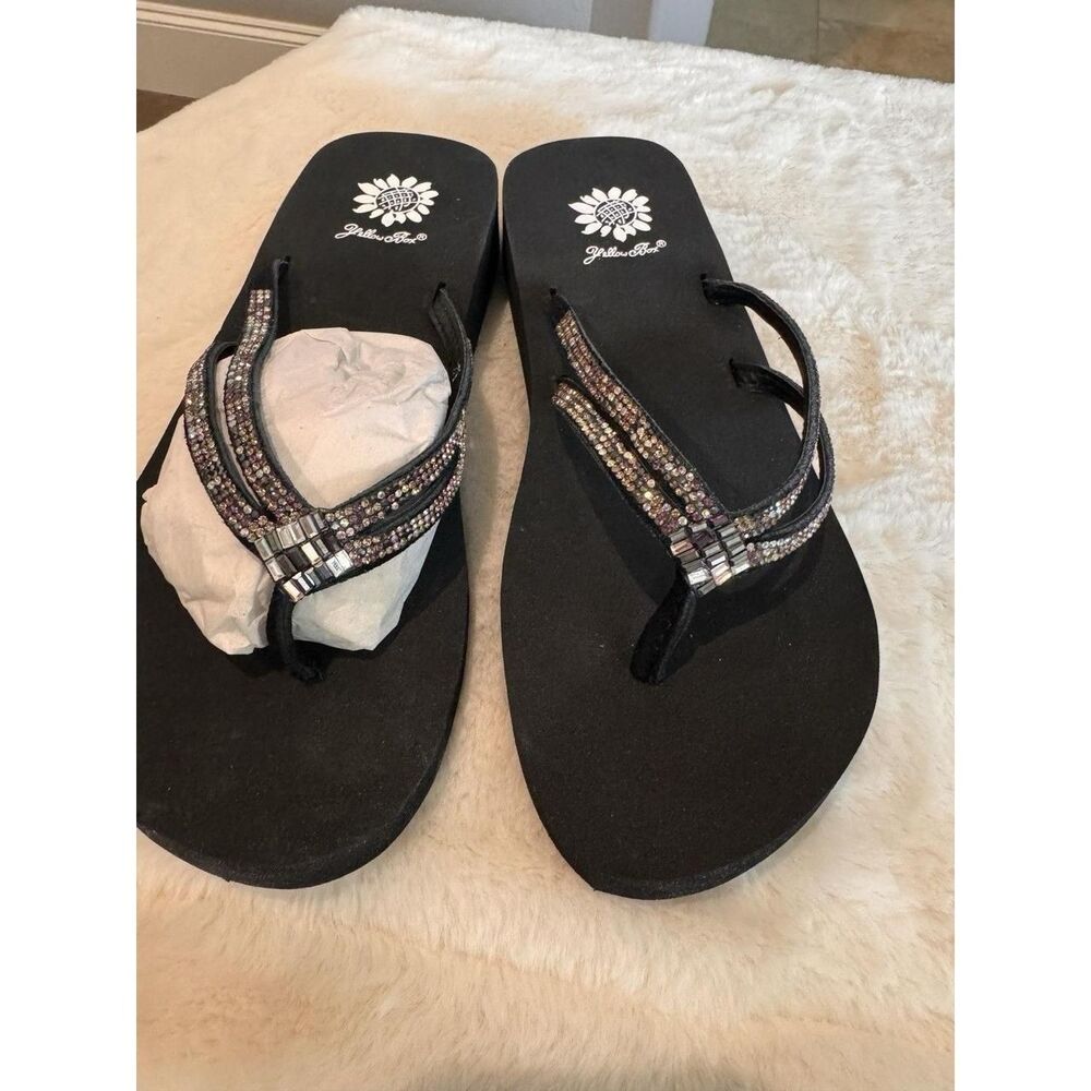 Yellow-box Women's Silver Sandals Sz 7.5